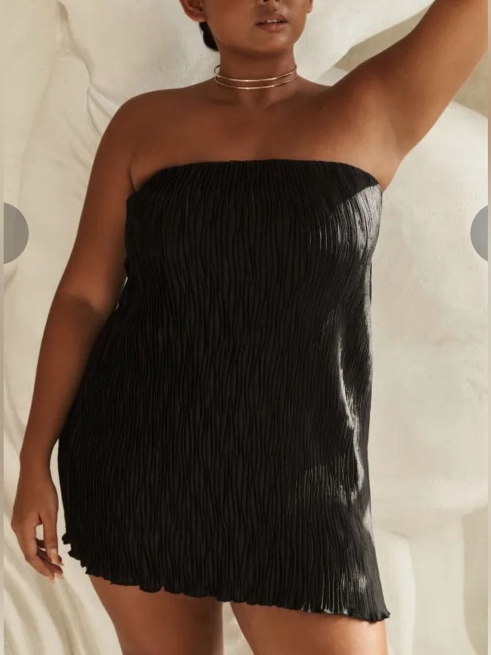 Athena Plisse Mini Shift Dress - Black - Picture 4 of 9